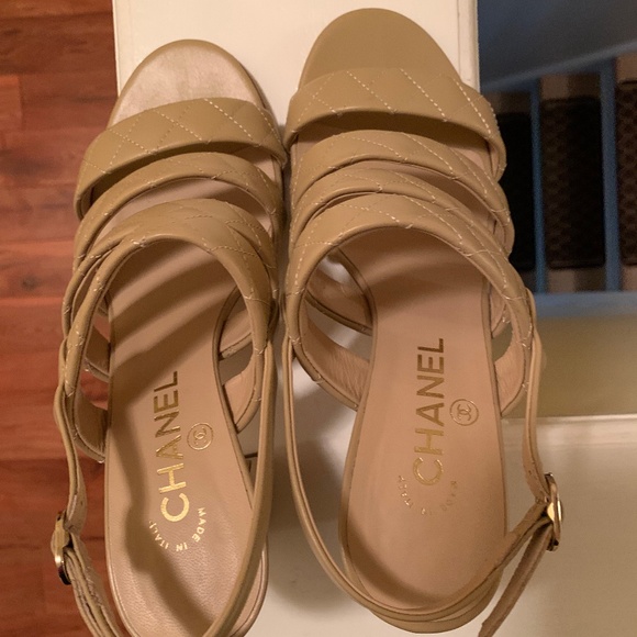 Chanel Nude Block Heel - Picture 1 of 11